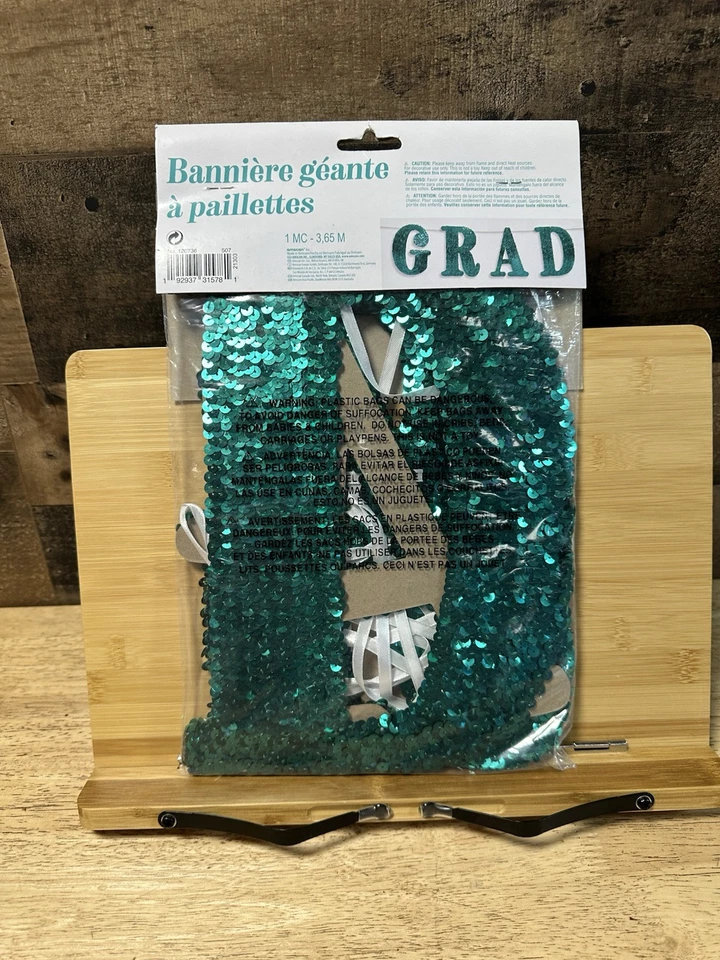 NEW Amscan 12’ Giant Sequin GRAD Banner - Image 2 of 2