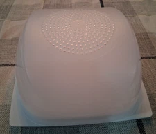 Tupperware CheeSmart Medium Square Cheese Container Keeper #5437 NEW USA