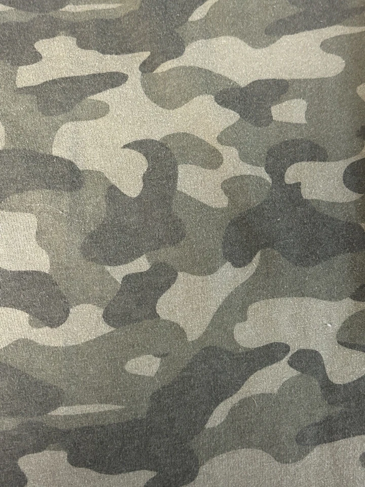 Camisa Circo Niños-Talla L-12-14-Verdes Camuflaje-Manga Larga Foto 3 de 4