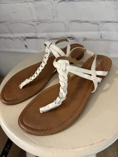 Capelli New York White Flats Memory Foam Insole Women's size 11