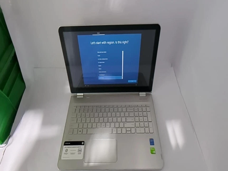 HP ENVY x360 2 en 1 m6-w102dx 15.6" FHD Táctil i7-5500U 8GB 1TB HDD GeForce 930M Foto 2 de 4