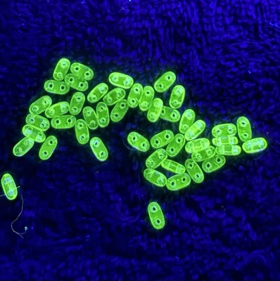 25 Pcs 6 x 2mm Two Hole Bars Czech Yellow VASELINE/URANIUM GLASS Beads