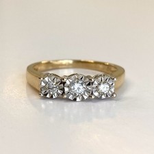 Diamond .25ct 9ct Gold Ring Trilogy Illusion Hallmarked 375 Yellow Gold - Size P