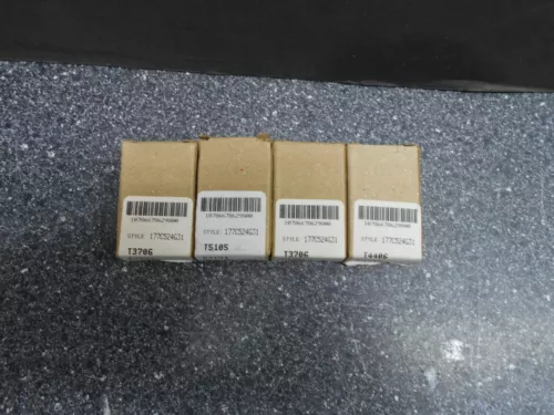 LOT OF 4 CUTLER-HAMMER FH31 177C524G31 OVERLOAD THERMAL HEATING ELEMENT 3.48-4.7