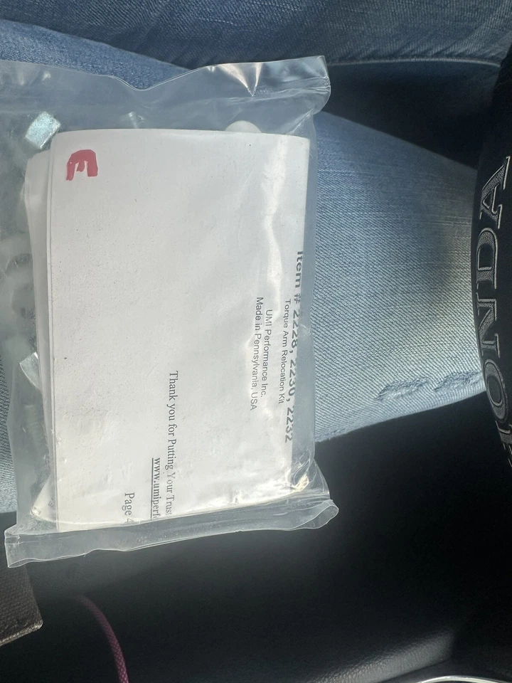 UMI Performance 2232-R Torque Arm Relocation Kit 1982-1992 Camaro/Firebird TH400 - Изображение 3 из 3