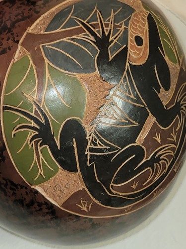 Nicaragua Art Pottery Ceramic Vessel bird & iguana Vase Signed - Picture 10 of 10