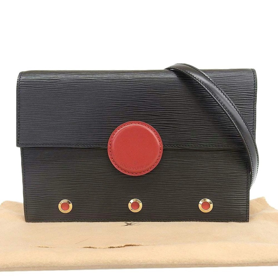 Authentic LOUIS VUITTON Epi Hublot Shoulder Bag Clutch Bag 2WAY M52557