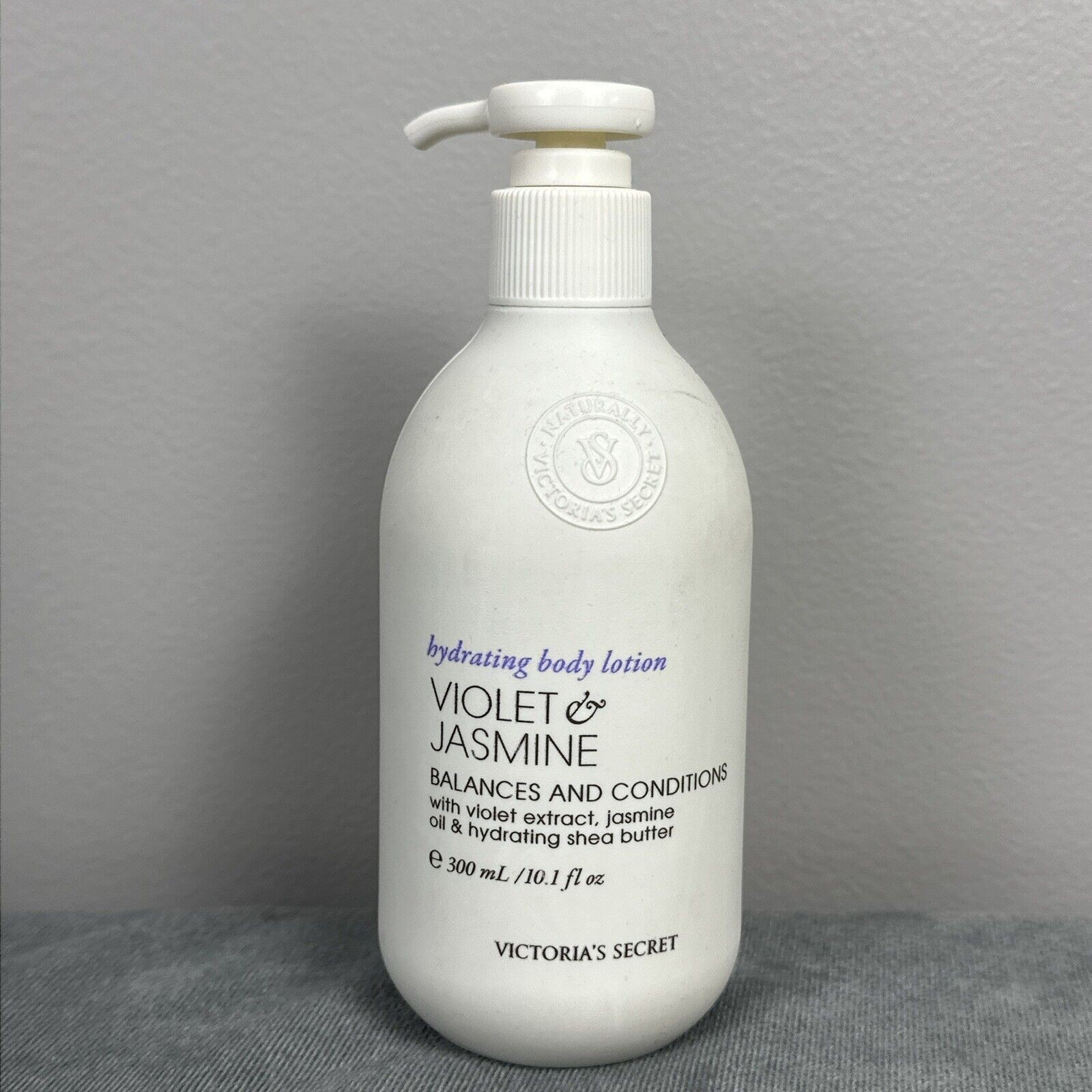 Victoria’s Secret Violet Jasmine Hydrating Body Lotion with Shea Butter 10.1 fl oz