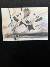 14-15 UD Series 1 Hockey Canvas C71 Antti Niemi