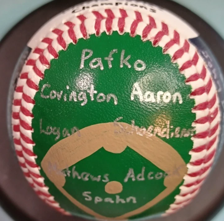 HAND PAINTED BASEBALL 1957 MILWAUKEE BRAVES WORLD SERIES CHAMPIONS HANK AARON + - Image 4 of 4