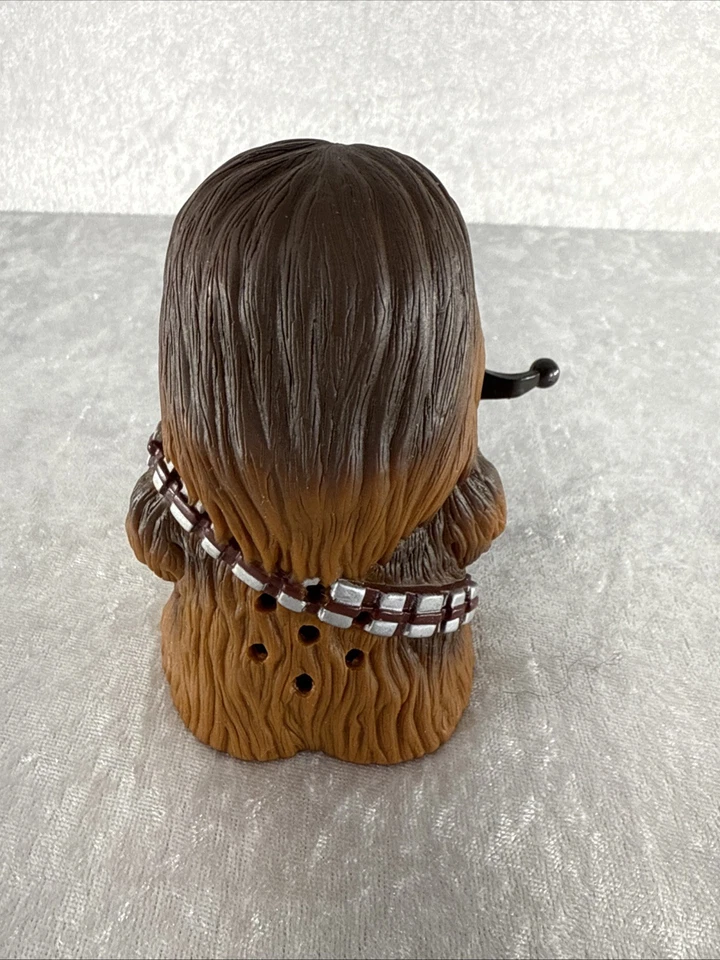 Figura de colección Star Wars Tomy Chewbacca 2001 necesita baterías no funciona Foto 3 de 4