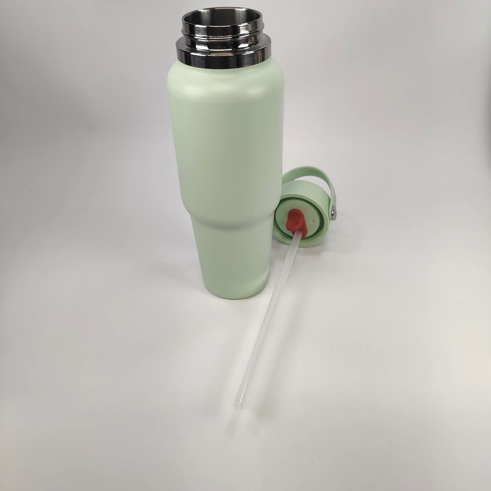 Hydro Flask 32oz Wide Mouth Straw Water Bottle Vacuum-Insulated Green - Image 3 of 4