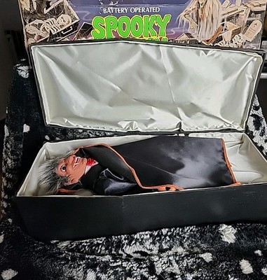 Vtg Vampire Dracula In Coffin Animated Halloween Fun Corp Lights Description 