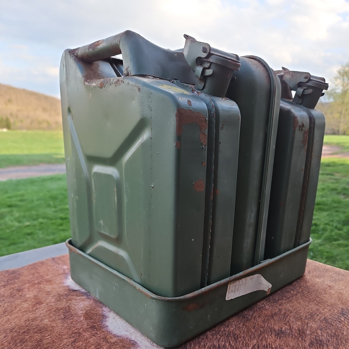 VINTAGE German Military Kraftstoff 5 Liter Jerry Can Set (2) +