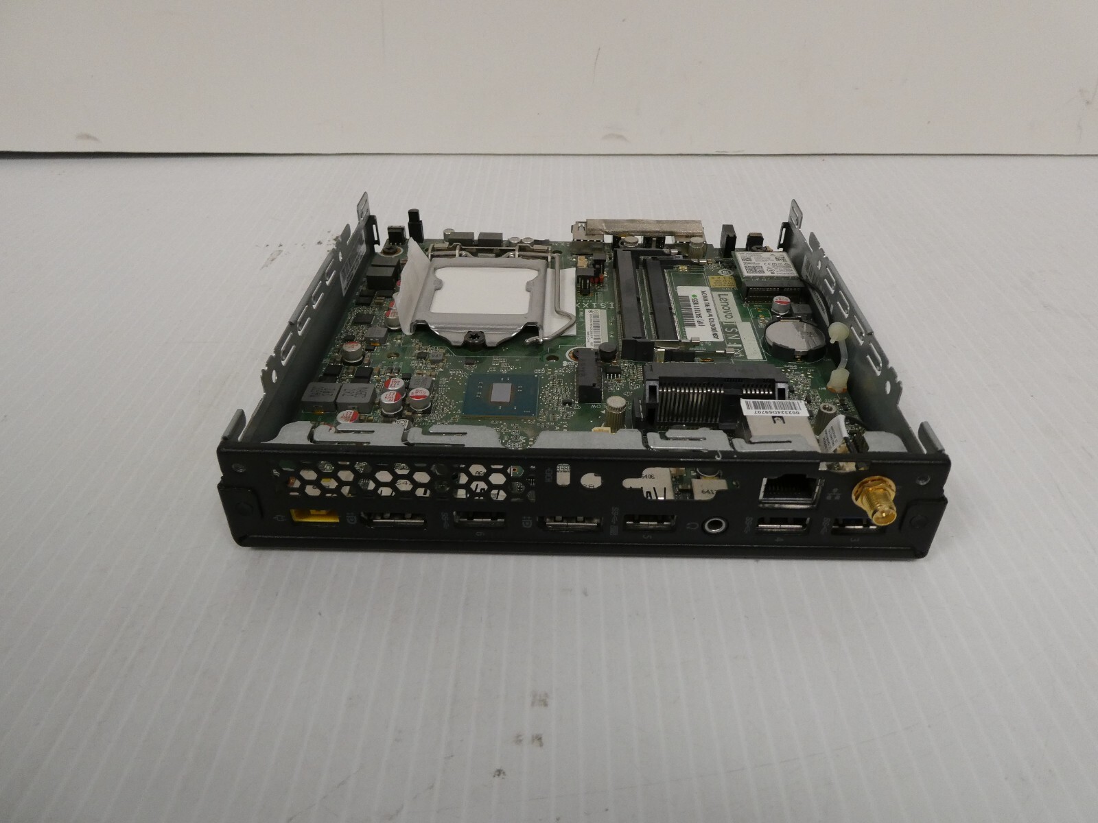 M900 Small Form Motherboard Lenovo ThinkCentre M900 LGA 1151 DDR4