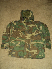 U.S. Military Issue Woodland Gore-Tex Cold Weather ECWCS Parka MEDIUM REG ALPHA
