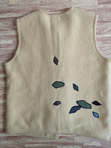 Vtg Art To Wear M Wool Cream Vest Colonial Man ? Bunny Leaves Applique - Picture 5 of 9