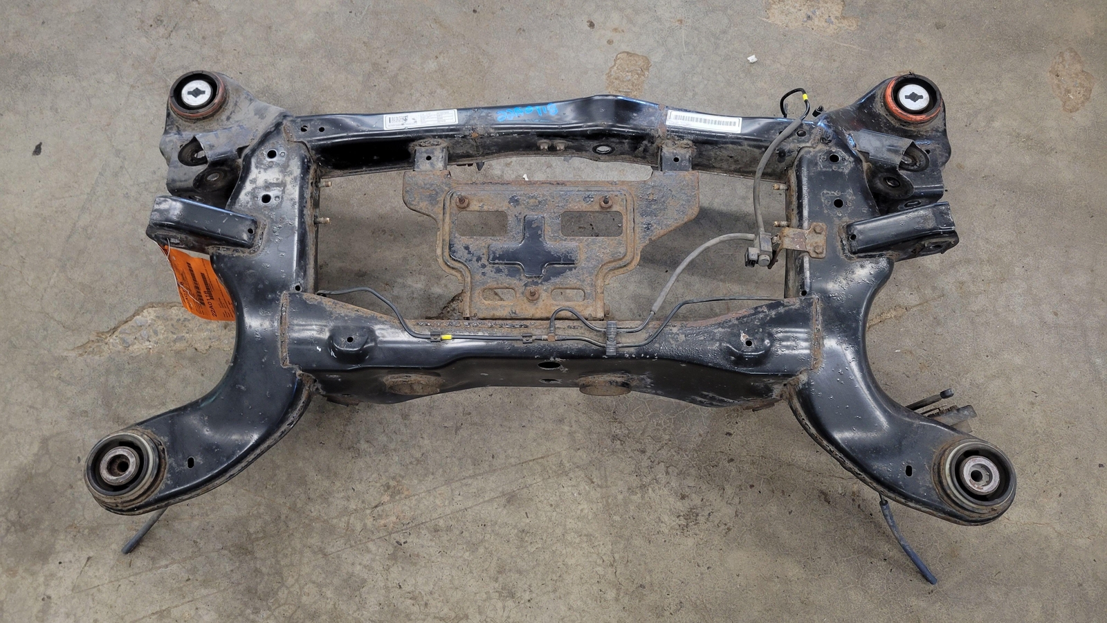 2014 MASERATI GHIBLI REAR SUSPENSION CRADLE CROSSMEMBER SUBFRAME SUPPORT