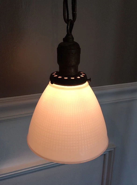 Lámpara colgante antigua de latón con cable con globo blanco leche 9G Foto 4 de 4