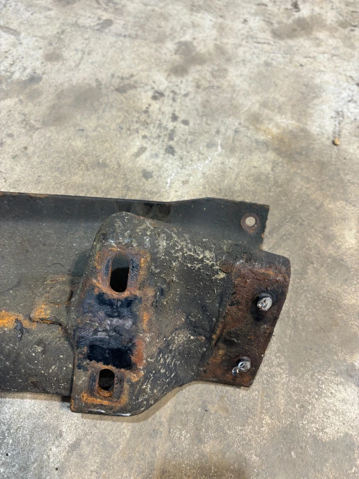 1973 年 1991 年雪佛兰 GMC K20 K30 前 SWAY BAR 安装十字绣框架 4WD — 第 2/4 张图片