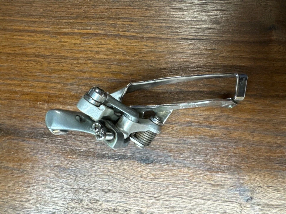 Shimano 600 Tricolor Bicycle Front Derailleur Braze-On Road FD-6400 Bike Mech - Image 2 of 3