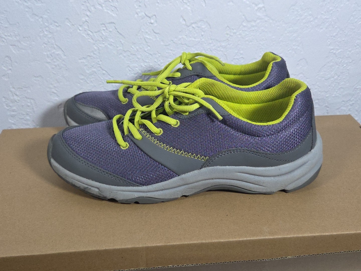 7 Gray Neon Green Walking Shoes Trainers