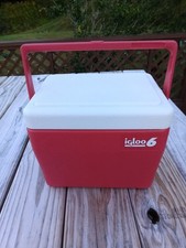 Igloo Personal 6 Ice Cooler Red