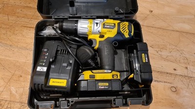 Stanley FatMax FMC620 Bohrhammer 18V MIT Akku