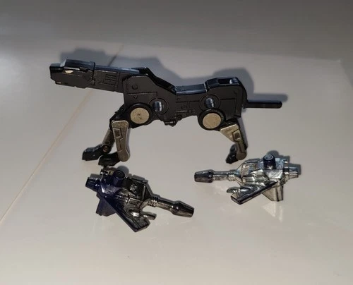 Ravage cassette vintage 1985 Transformer hasbro mini cassette rare with weapons