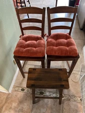 bar table and stools