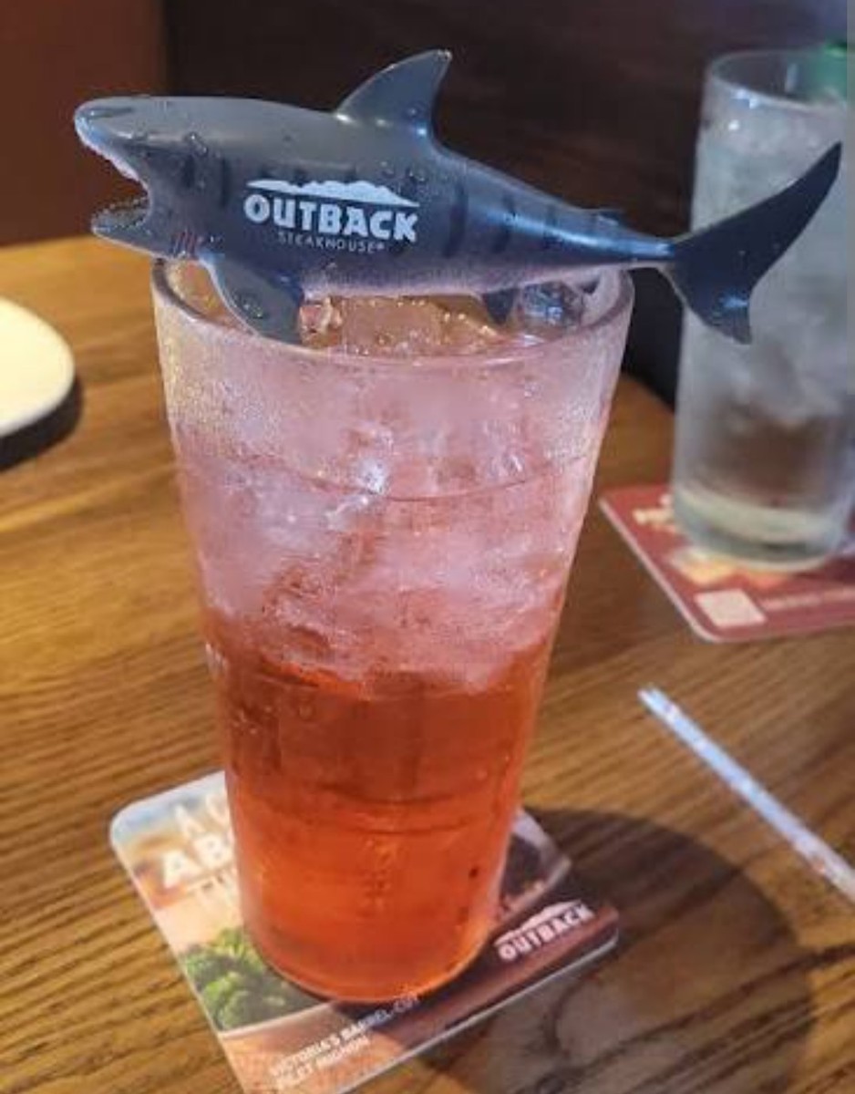 OUTBACK STEAKHOUSE STRIPE TIGER 2025 sharky temple viral drink