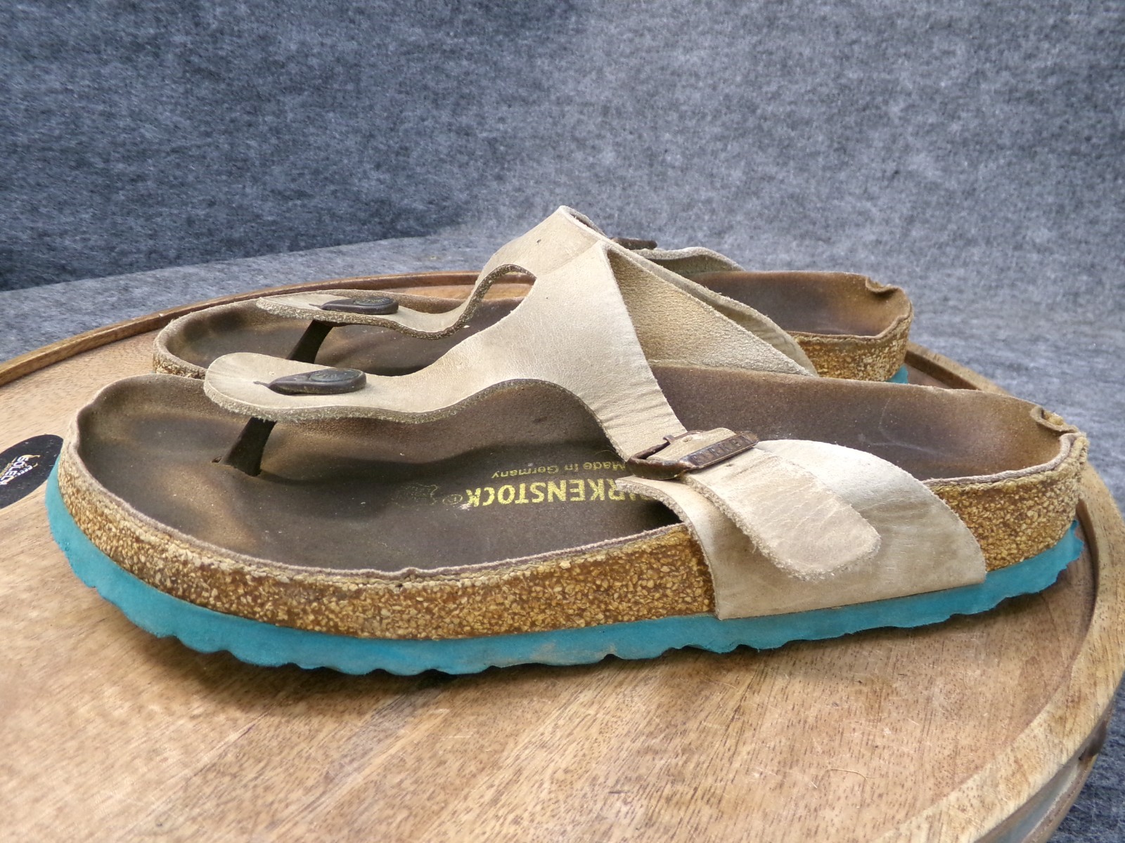 SAOLA Sandali Birkenstock Gizeh tabacco pelle oliata suola color verde acqua taglia 40 US 9 reg.