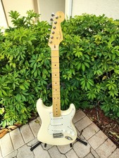 2011 Fender American Standard Strat Stratocas...