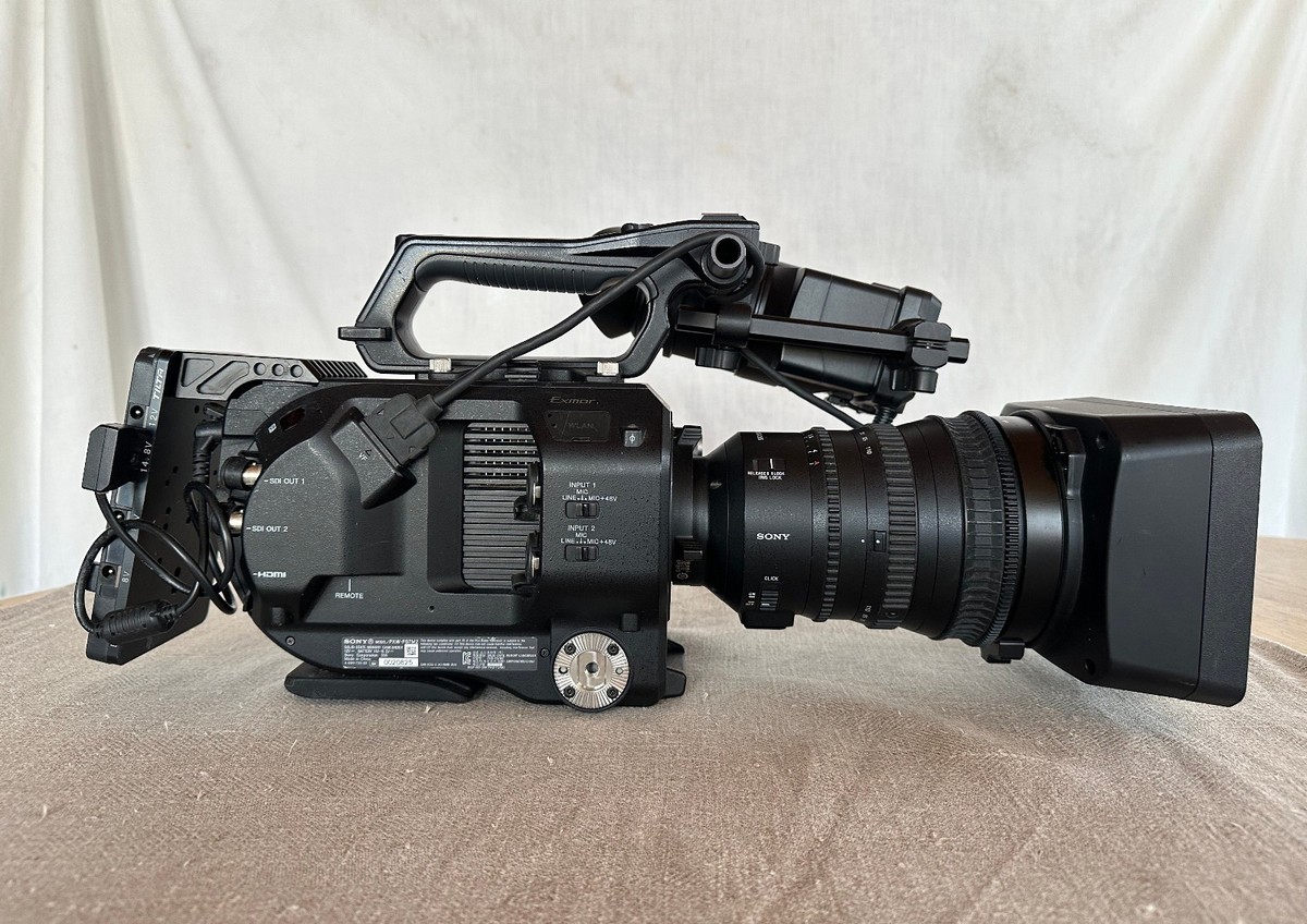 Sony FS7 Mark II 4K Super 35 Camcorder, no lens, w extension arm