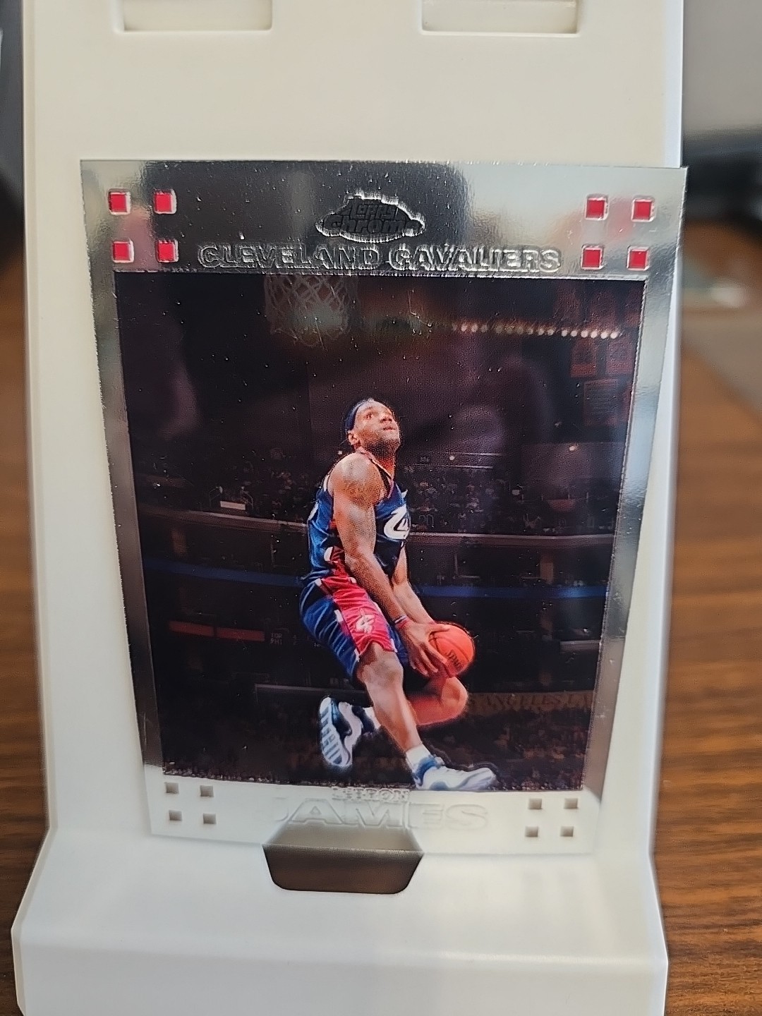 2007-08 Topps Chrome - LeBron James #23 Cavaliers