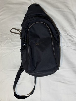 Nike Sportswear Essentials Umhängetasche