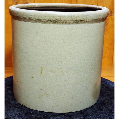 Unmarked 2 Gallon Stoneware Crock Circa Late 1800s - 1906 - Picture 3 of 9