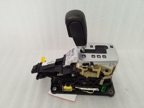2008-2011 VOLVO S60 SERIES Floor Shifter 30759121 - Picture 2 of 11