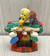 1996 Warner Brothers Tweety Bird on Fireplace Ornament Christmas Lights Stocking