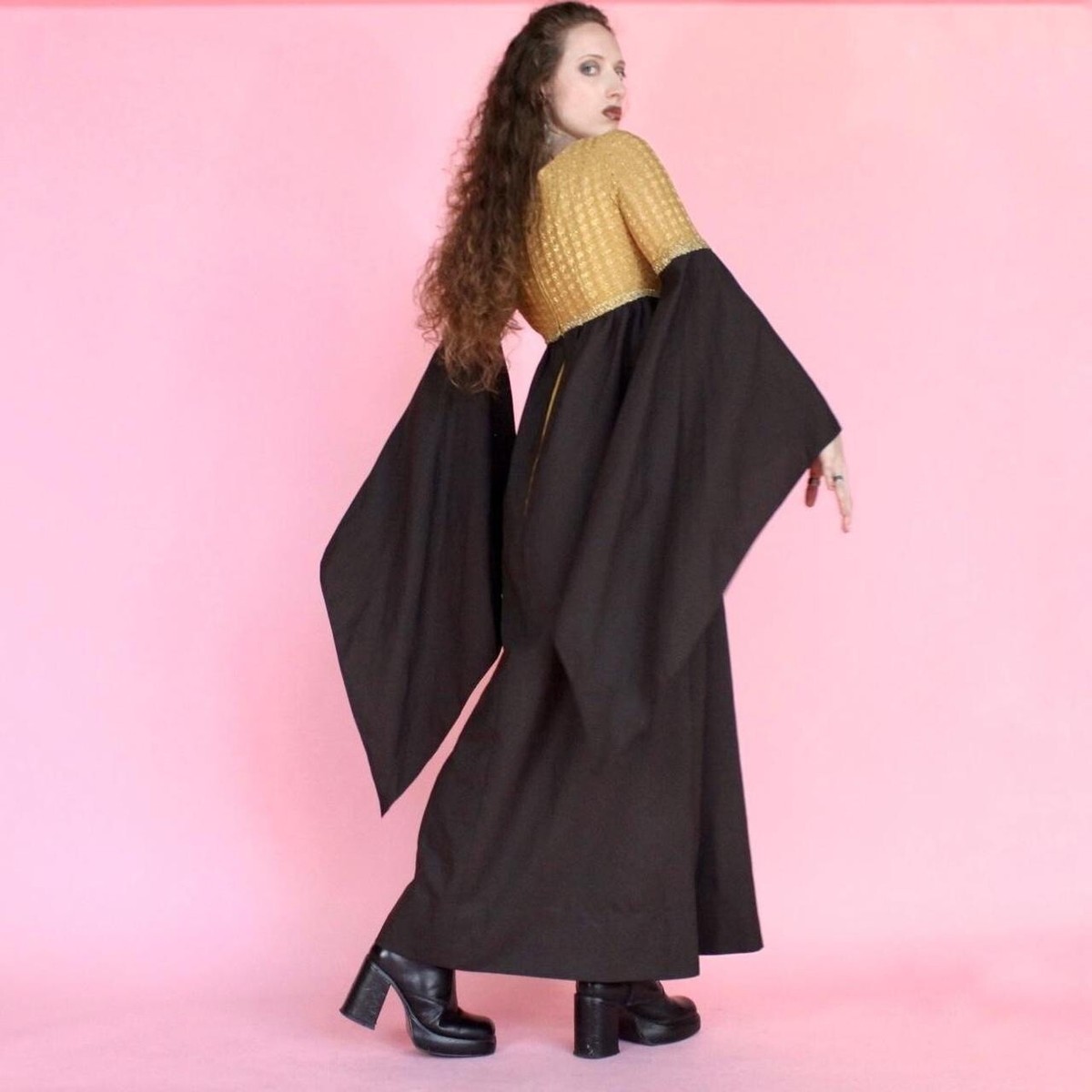 treat ürself angel wings long dress Treat ürself angel wings long dress