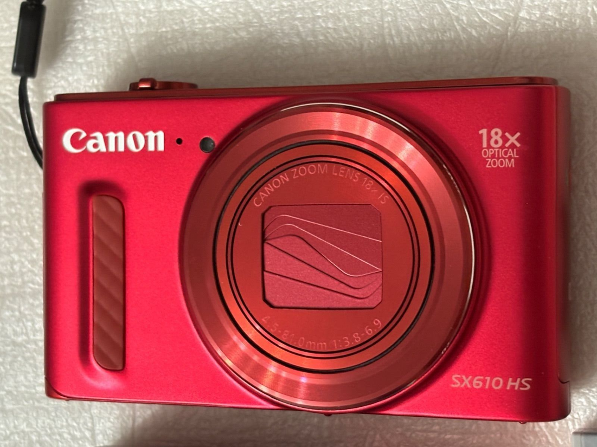 Canon PowerShot SX610 HS Digital Camera | 18x Zoom | 20.2MP | 3 in