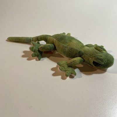 stuffed gecko toy