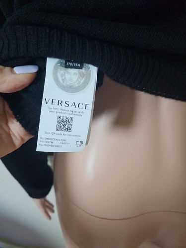 Versace Cashmere Cropped Cardigan,IT44NWT 1275$ - Picture 9 of 14