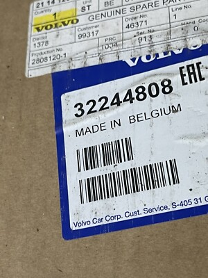 Volvo XC40 BRAND NEW WINDSCREEN GLASS OEM 2018-2023 32244808