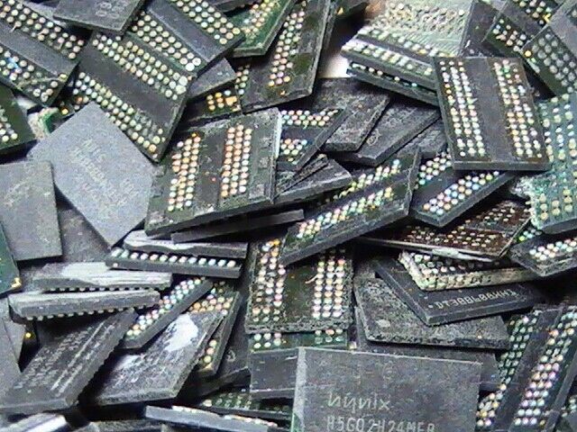 Lot of 1 LBS  BGA Memory Chips for Scrap Gold Recovery