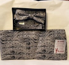 VTG Mel Howard Signature Formal Cummerbund  Bow Tie Set New W/ Flaws
