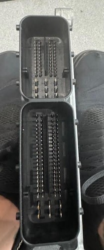 Bosch Isuzu 4JJ1 OEM Engine Control Module 0281020333 8983083800 1039S64602 - Picture 2 of 4