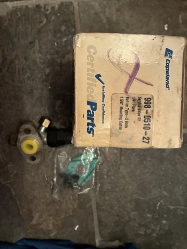 Copeland 1/4” Flare 998-0510-27 Service Valve Kit Bolt On Type