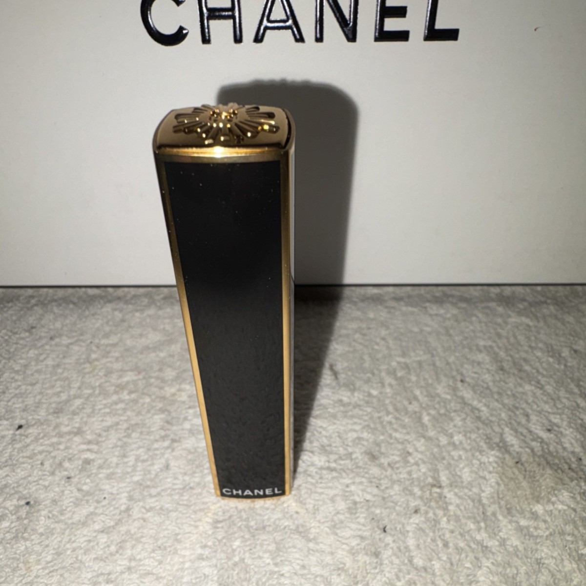 CHANEL Rouge Allure L'Extrait Lipstick 927 Orange Polaire