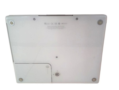 APPLE iBook M6497 12.1inch Laptop White For parts or not working - Afbeelding 2 van 4